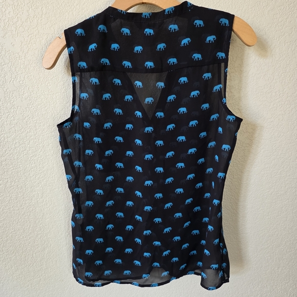 Banana Republic Blue Sleeveless Blouse - Picture 2 of 8